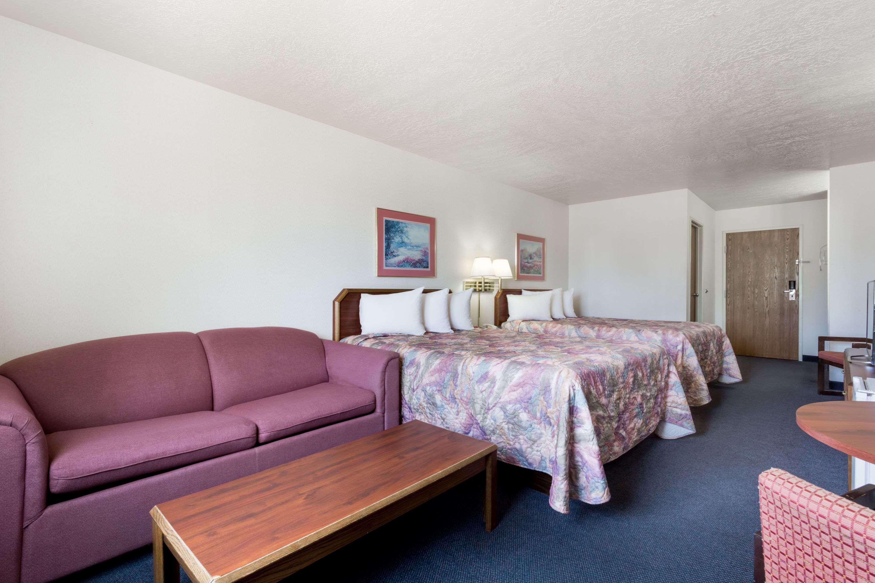 Days Inn By Wyndham Capitol Reef Torrey Esterno foto